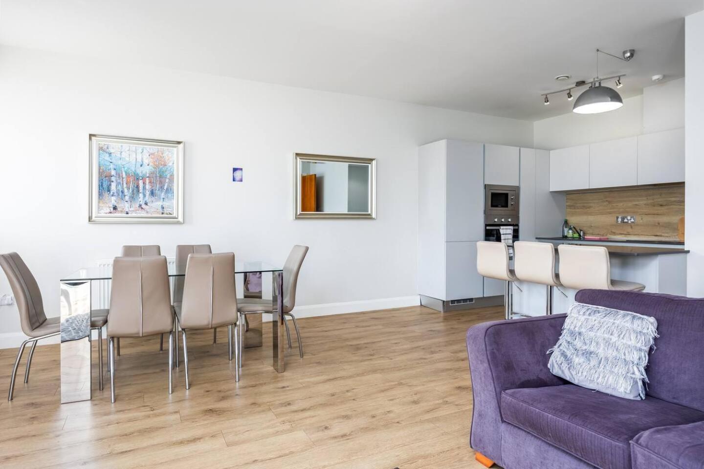 Deluxe Seaview Apartment Dun Laoghaire Exterior photo